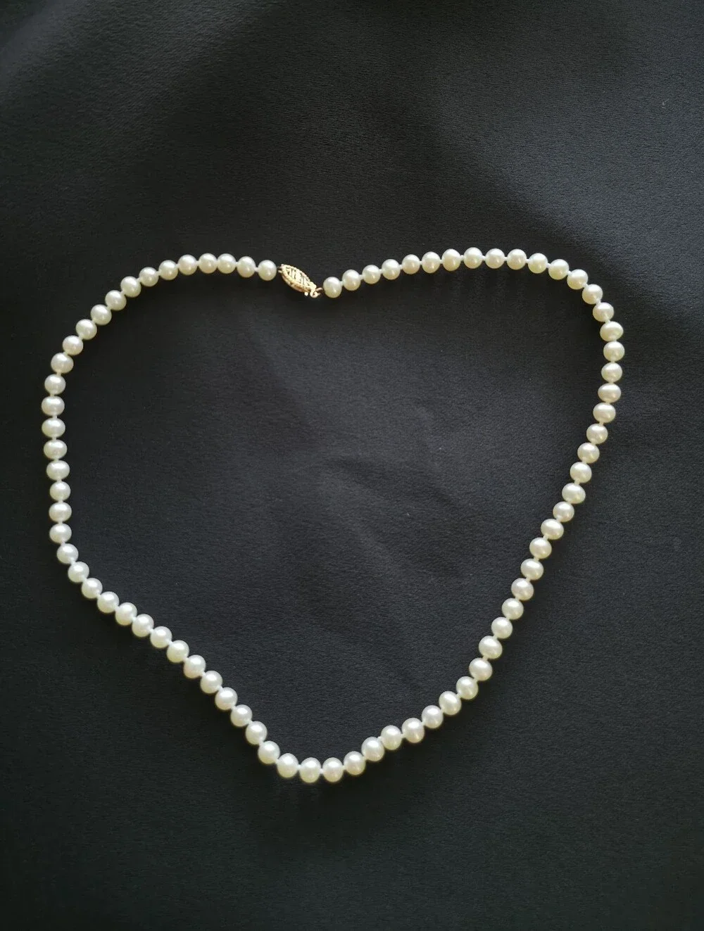 14K Gold Filagree Clasp Akoya Cultured Pearl Necklace 5mm Knotted Strand - Picture 1 of 13